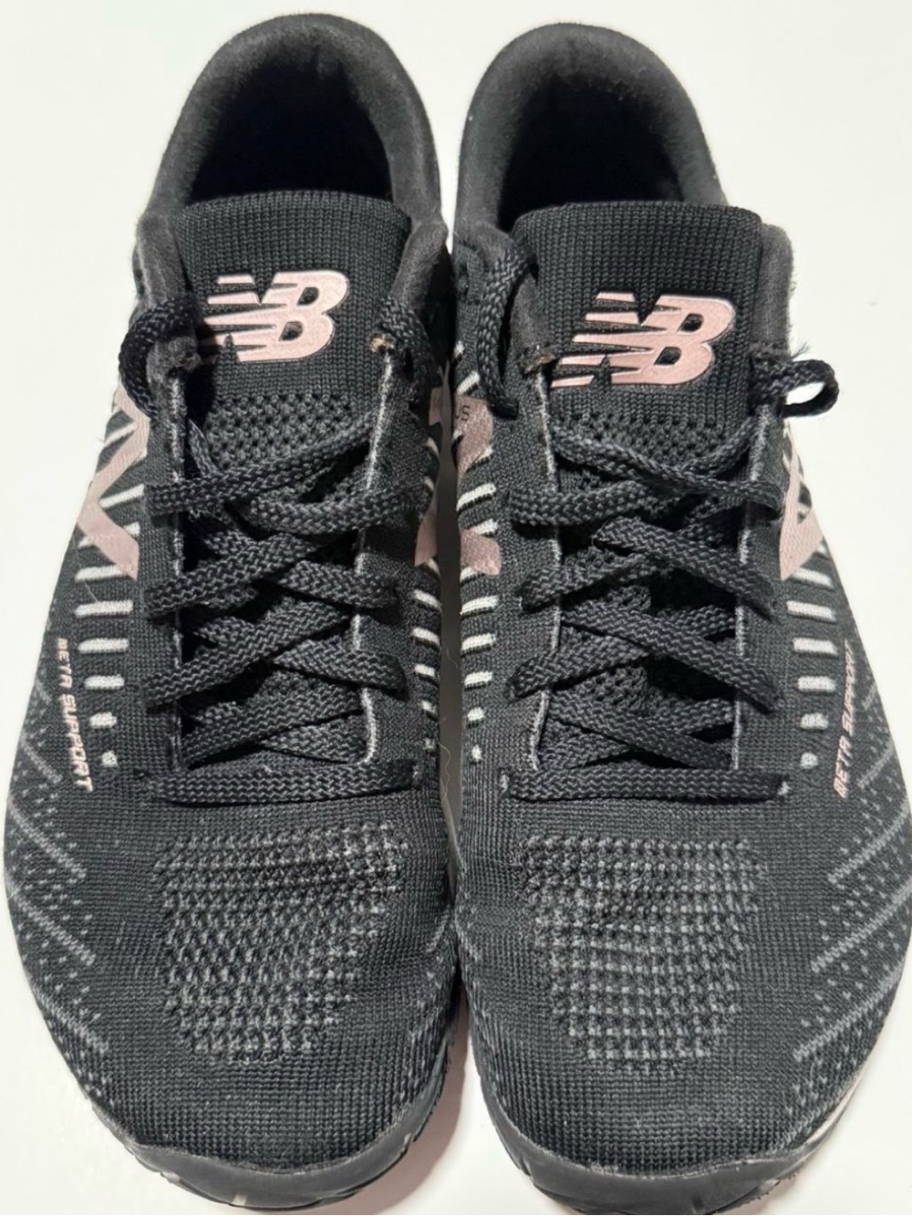 New Balance Minimus Black Running Shoes Women’s Size 7.5